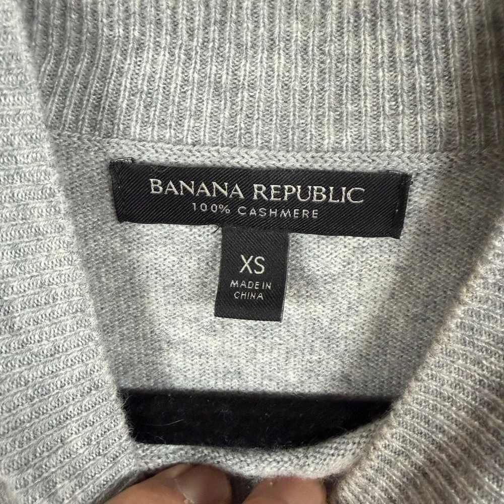 Banana Republic 100% Cashmere Mock Neck Padded‎ Shoulder Sleeveless Sweater XS
